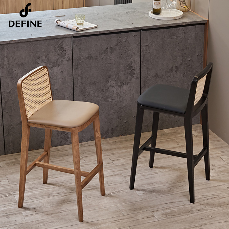 ラグジュアリーなアメリカンラタンバーチェア、北欧風背もたれ付 - Home Bar Stools のレビューと価格